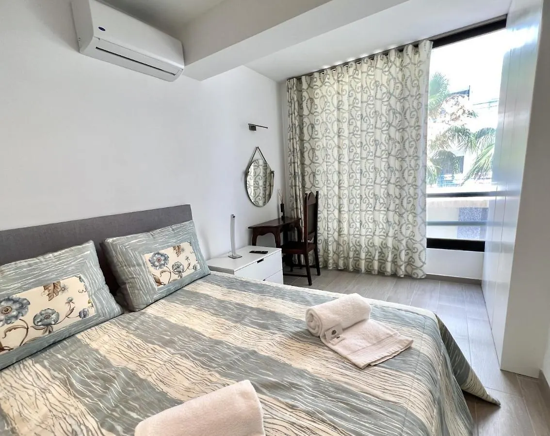 Beachside Apartment - With Pool By Hd Properties Quarteira
