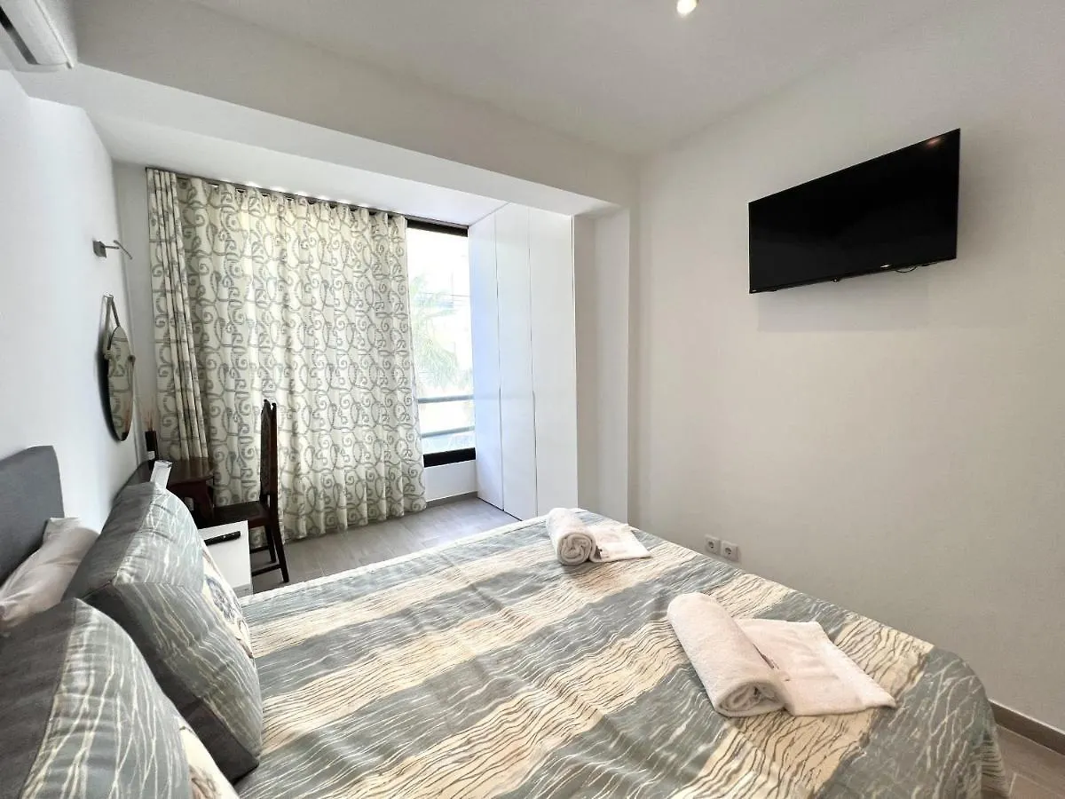 Beachside Apartment - With Pool By Hd Properties Quarteira